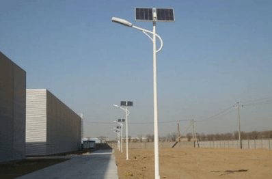 北京某园区太阳能路灯